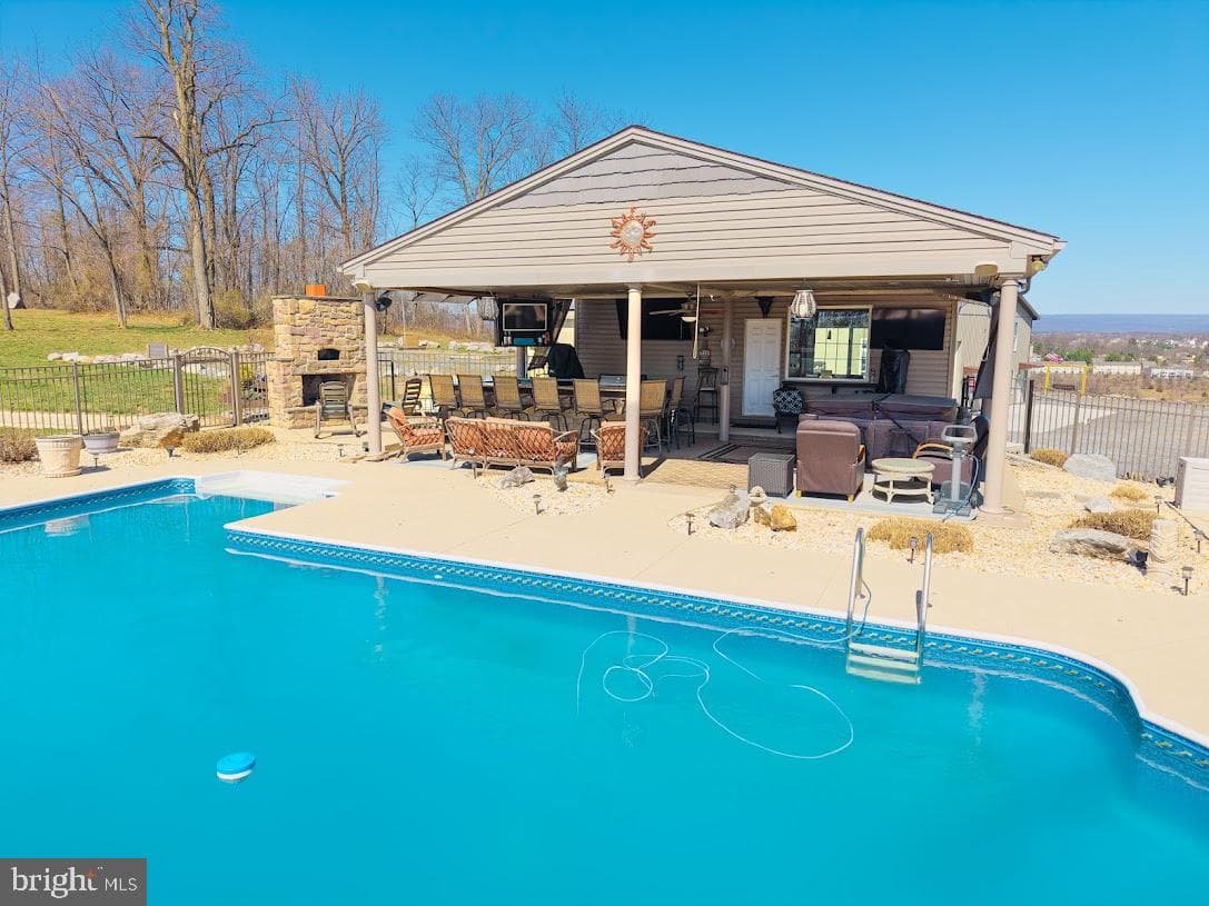 7736 Chambers Hill Road photo 98