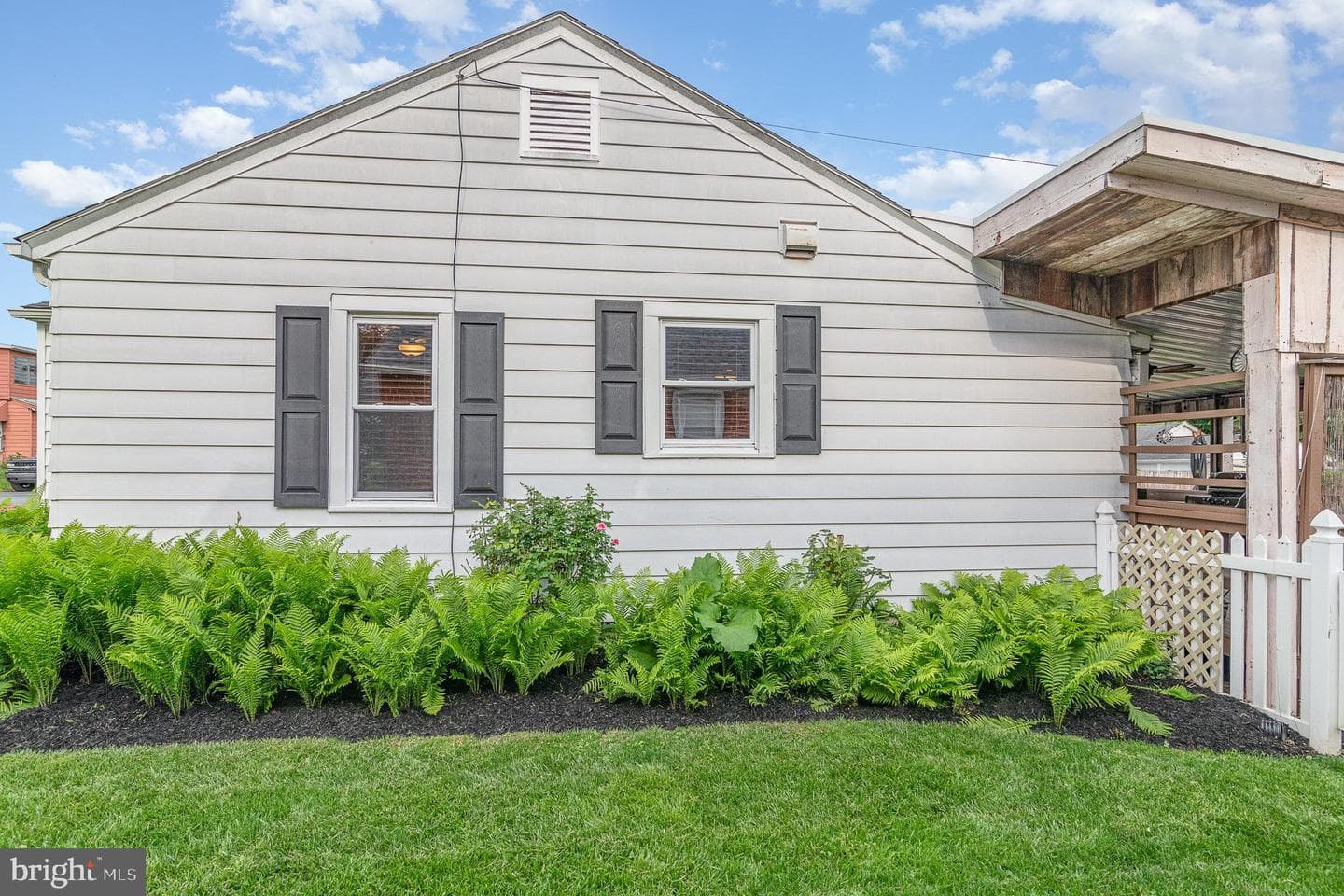 4403 Lancaster Street photo 10