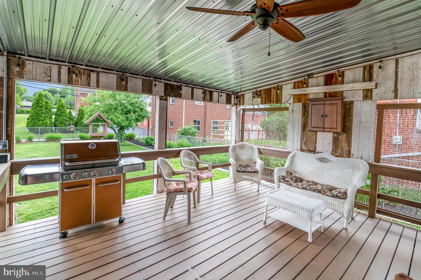 4403 Lancaster Street photo 23