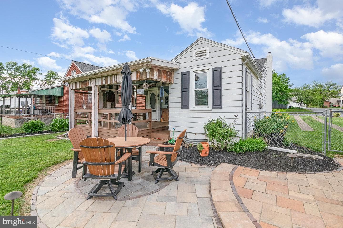 4403 Lancaster Street photo 25