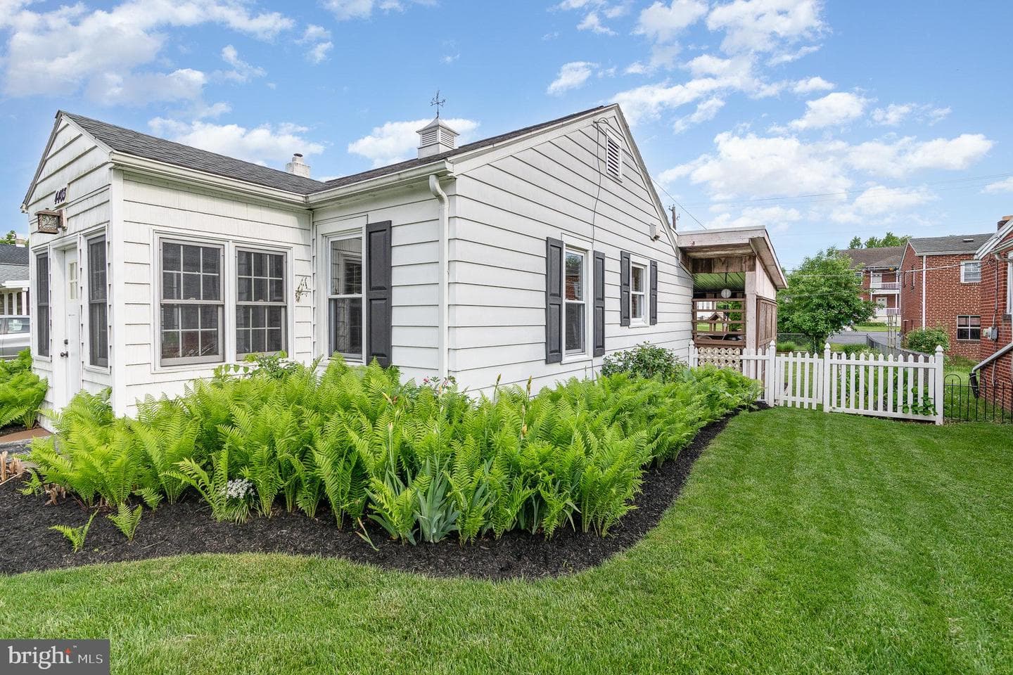 4403 Lancaster Street photo 8