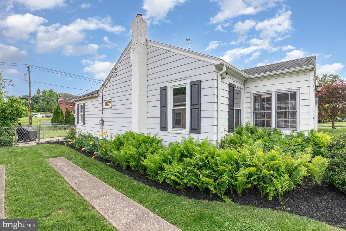 4403 Lancaster Street photo 9