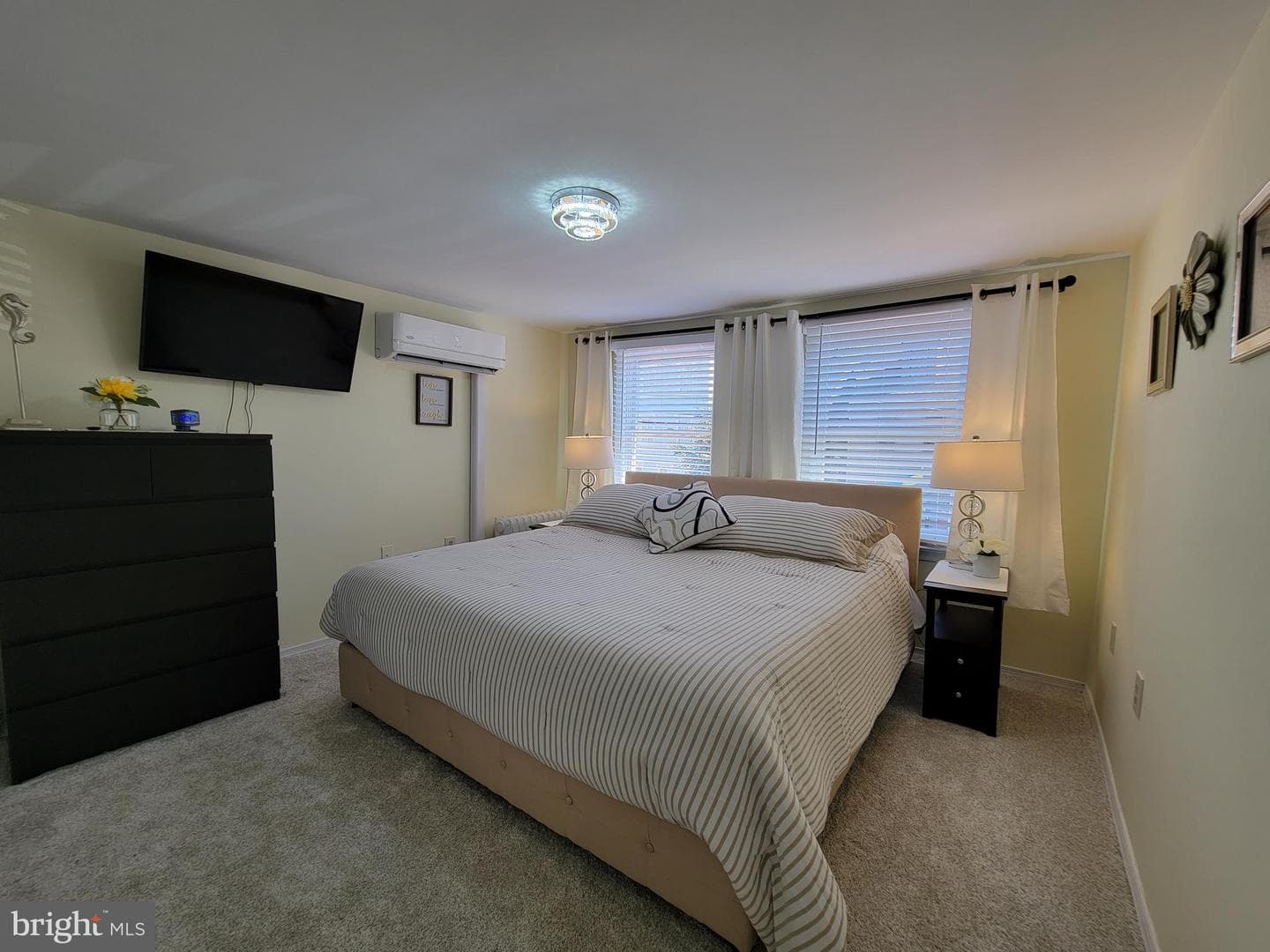 402 Boas Street photo 8