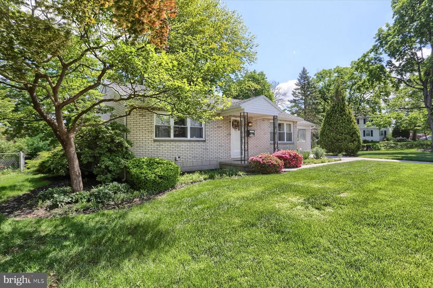 420 Fishburn Street photo 2