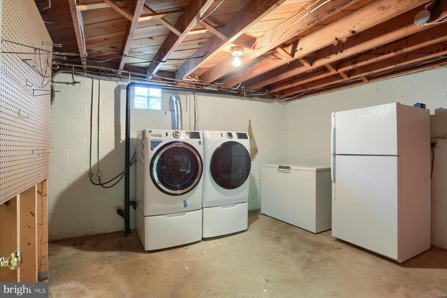 420 Fishburn Street photo 21