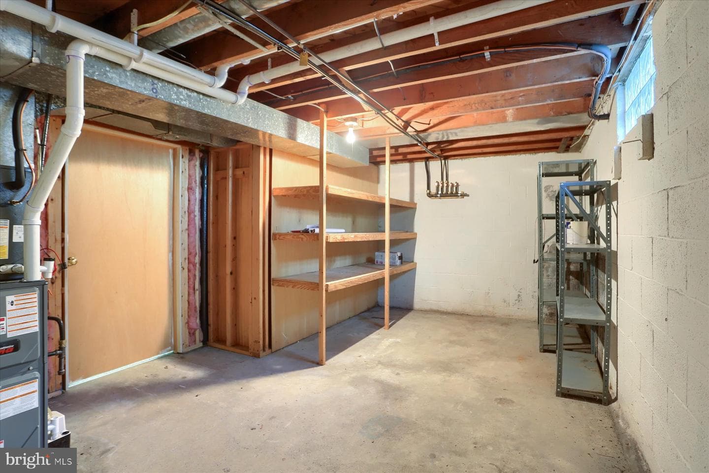 420 Fishburn Street photo 22