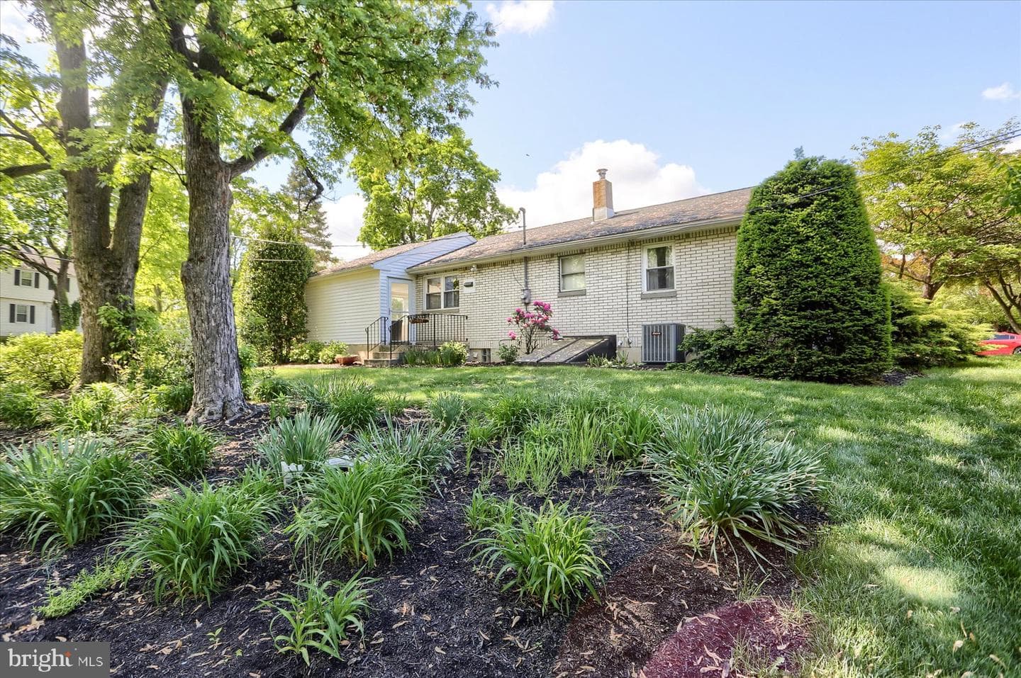 420 Fishburn Street photo 27