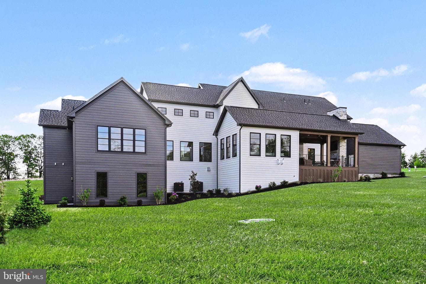 102 Calia Circle photo 4