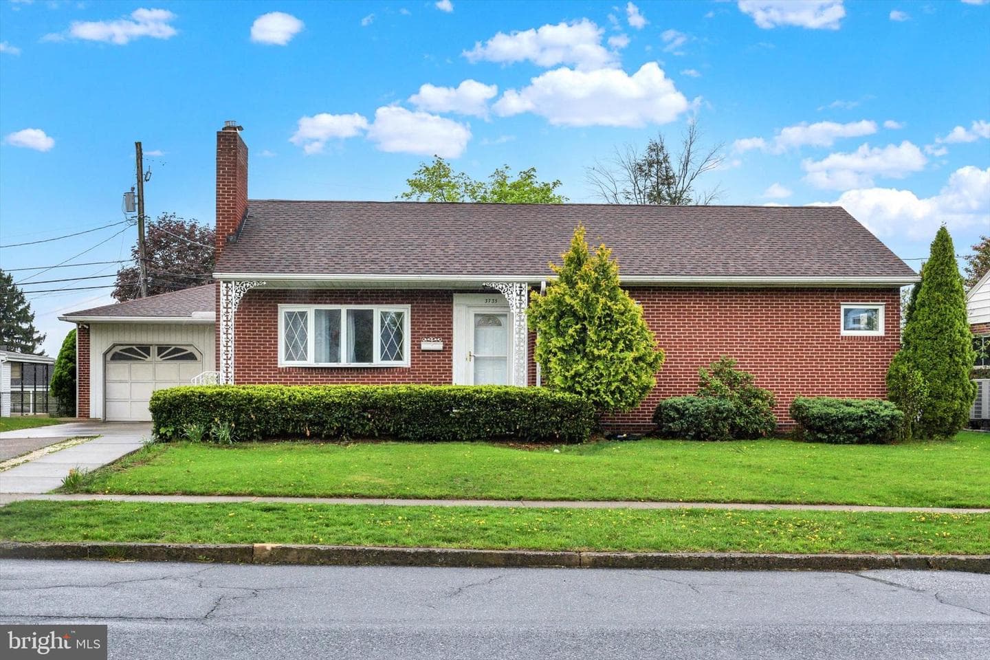 3735 Simpson Road photo 1