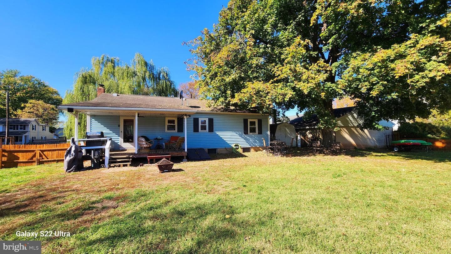 404 S Catherine Street photo 25