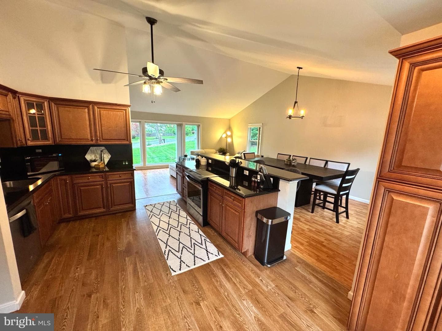 4617 Custer Drive photo 8