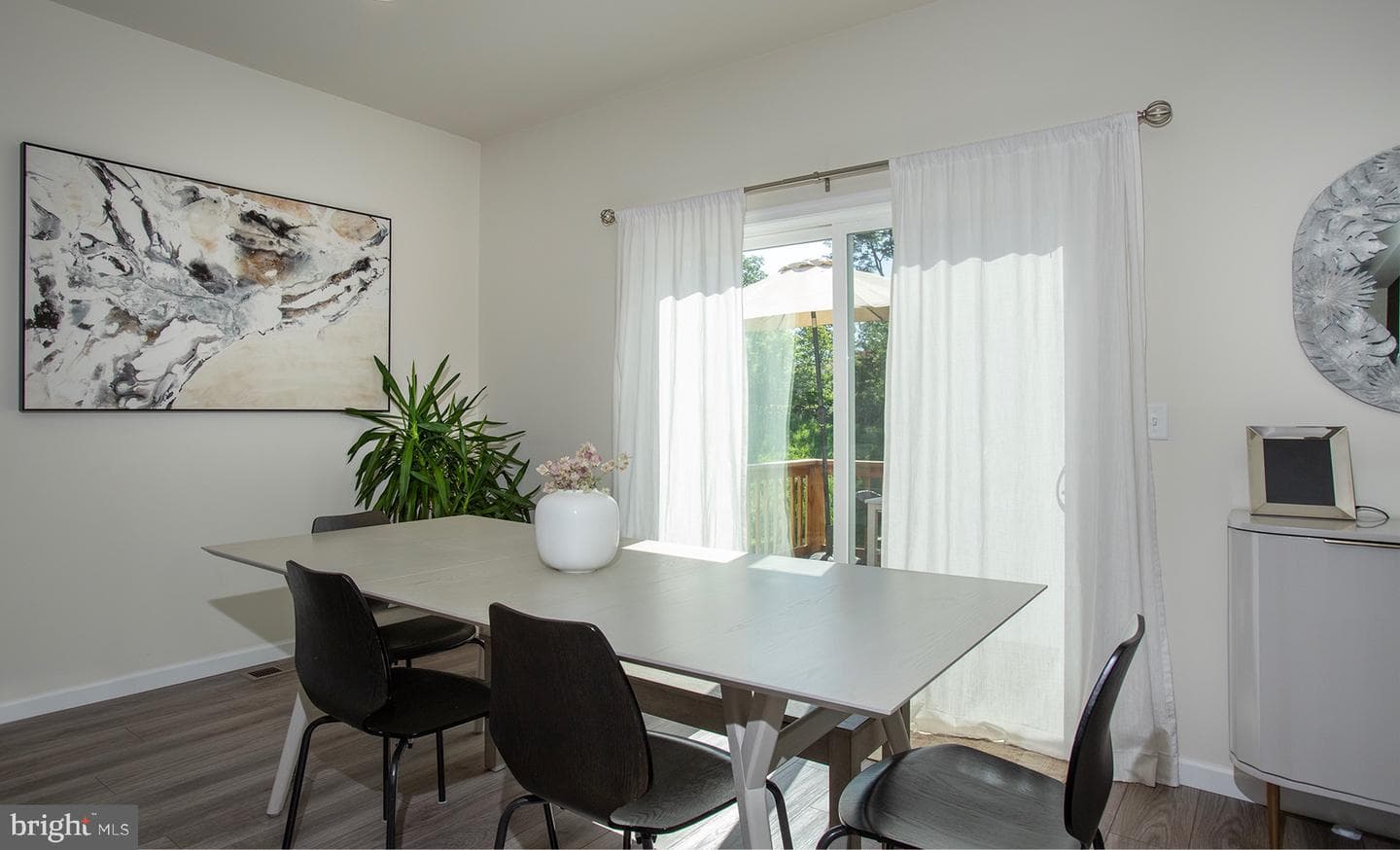 807 Anthony Drive photo 8