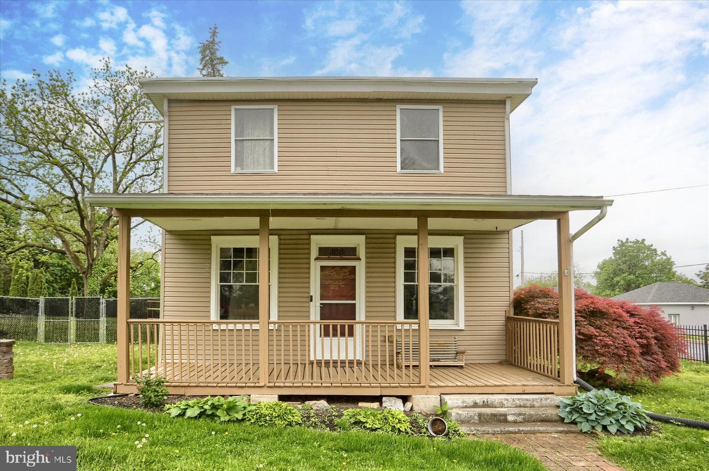 100 Holbrook Street photo 1