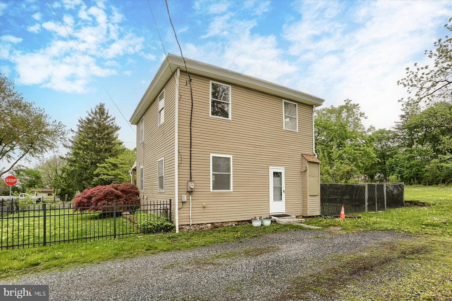 100 Holbrook Street photo 26