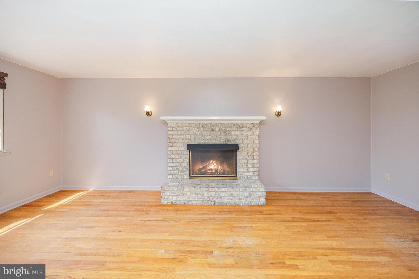 4844 Londonderry Road photo 2