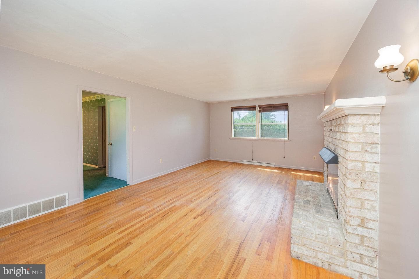 4844 Londonderry Road photo 3