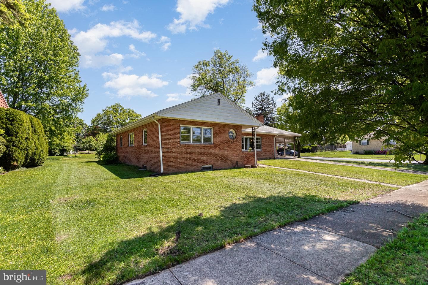 420 Altavista Avenue photo 4