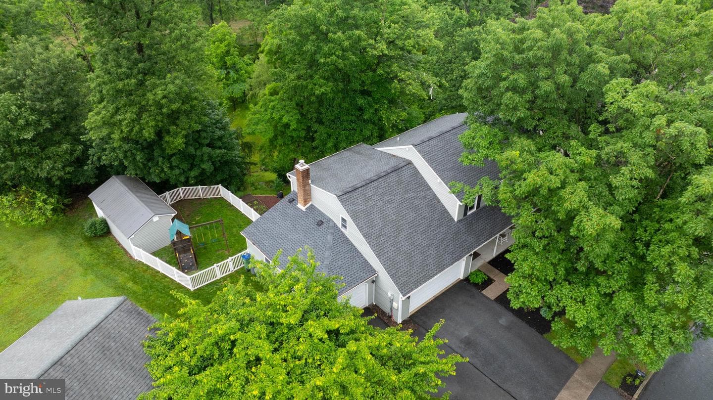108 Woodridge Drive photo 6