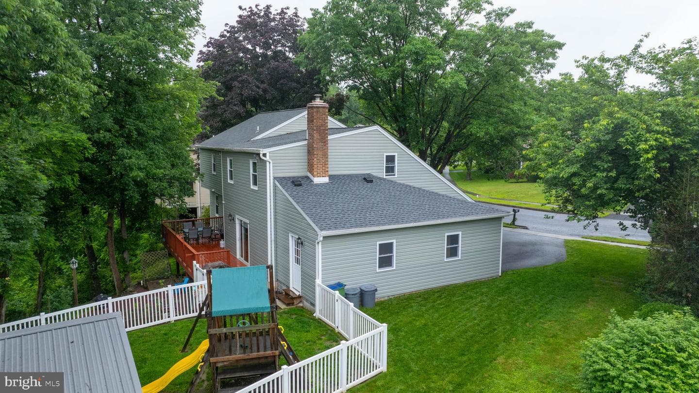 108 Woodridge Drive photo 7