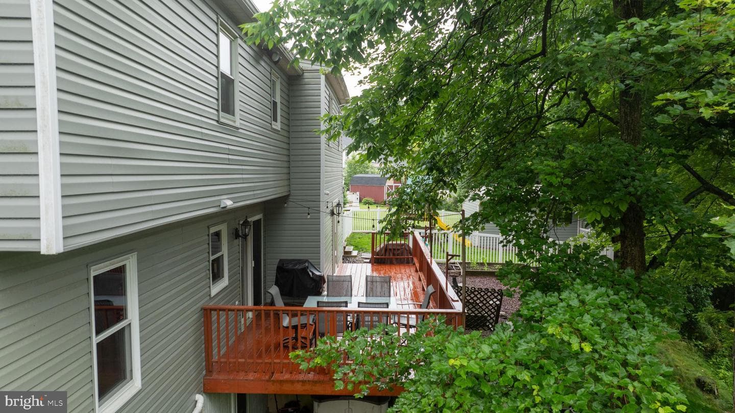 108 Woodridge Drive photo 9