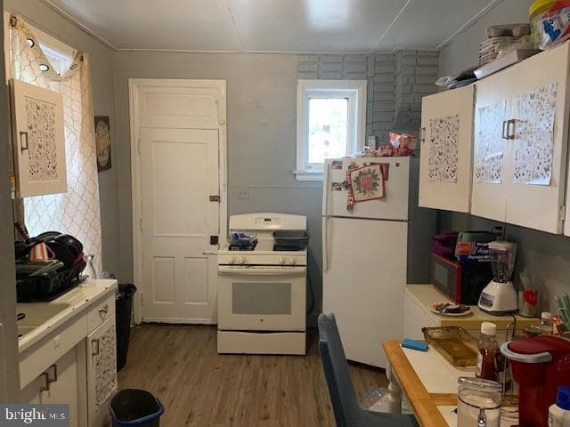 1718 Miller Street photo 8