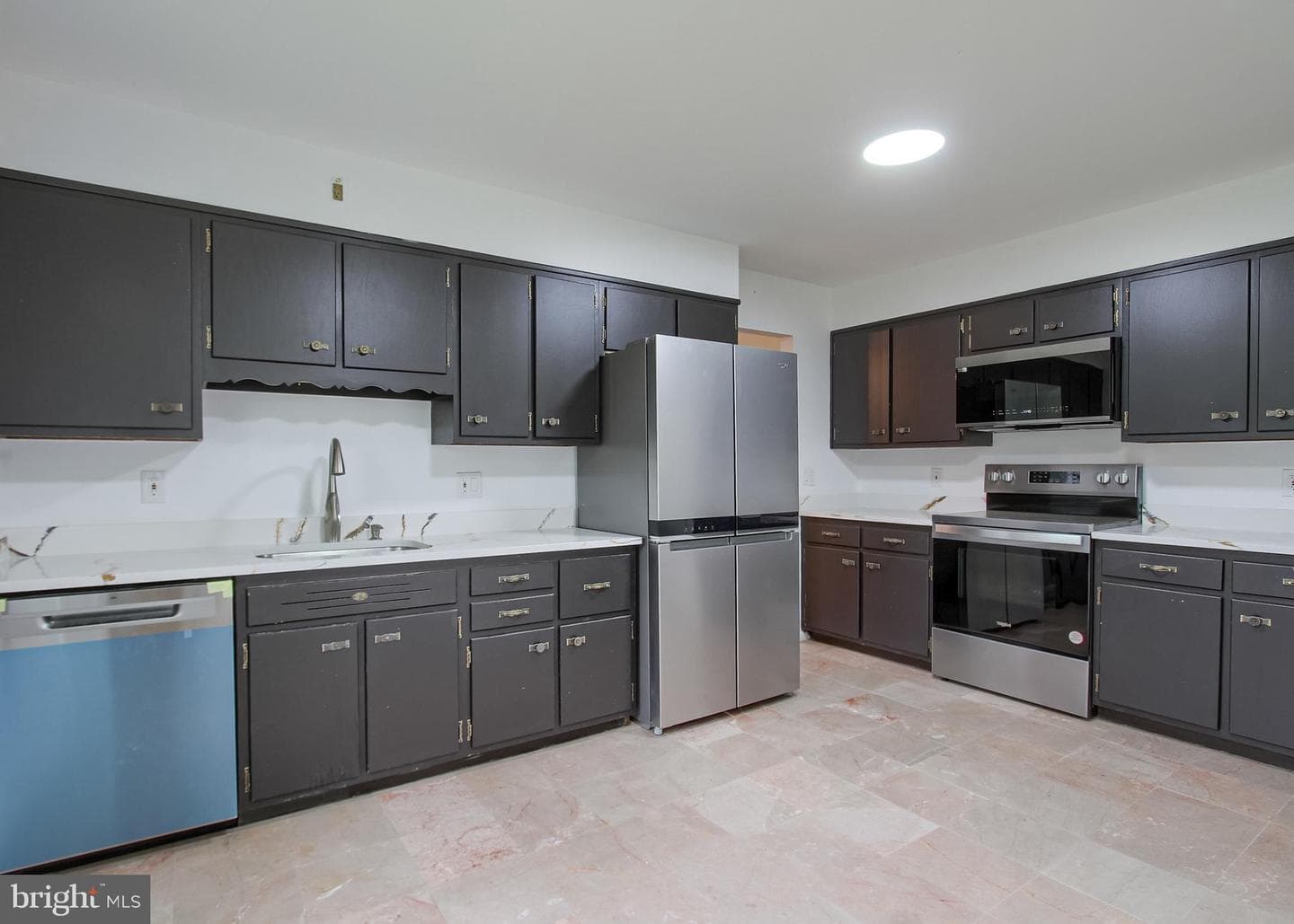 3900 Mark Avenue photo 15