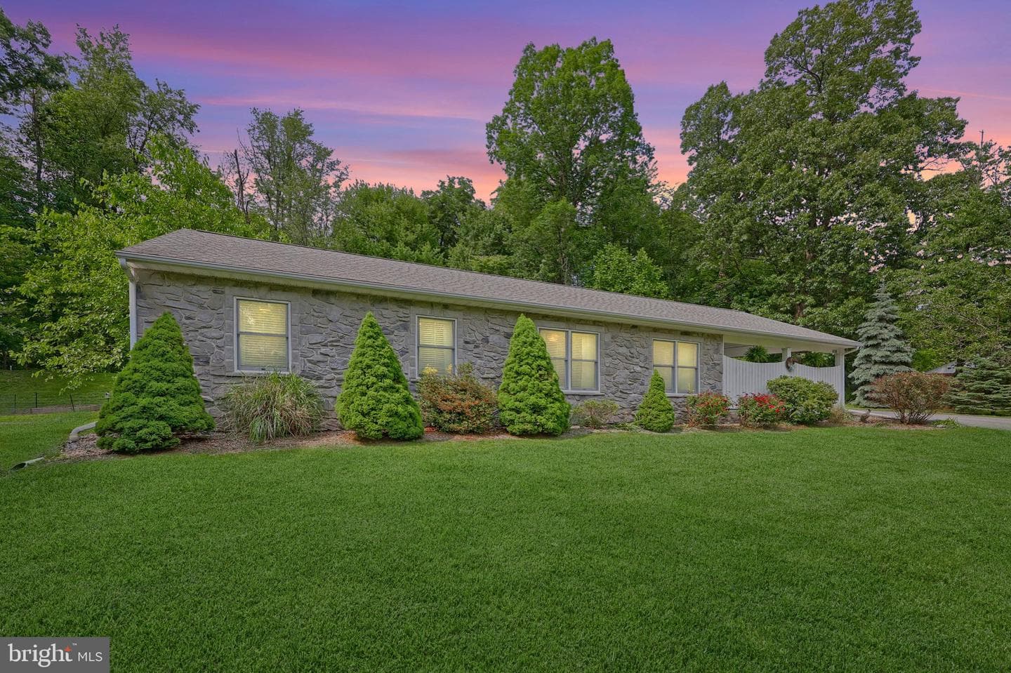 4748 Ridge Road photo 1