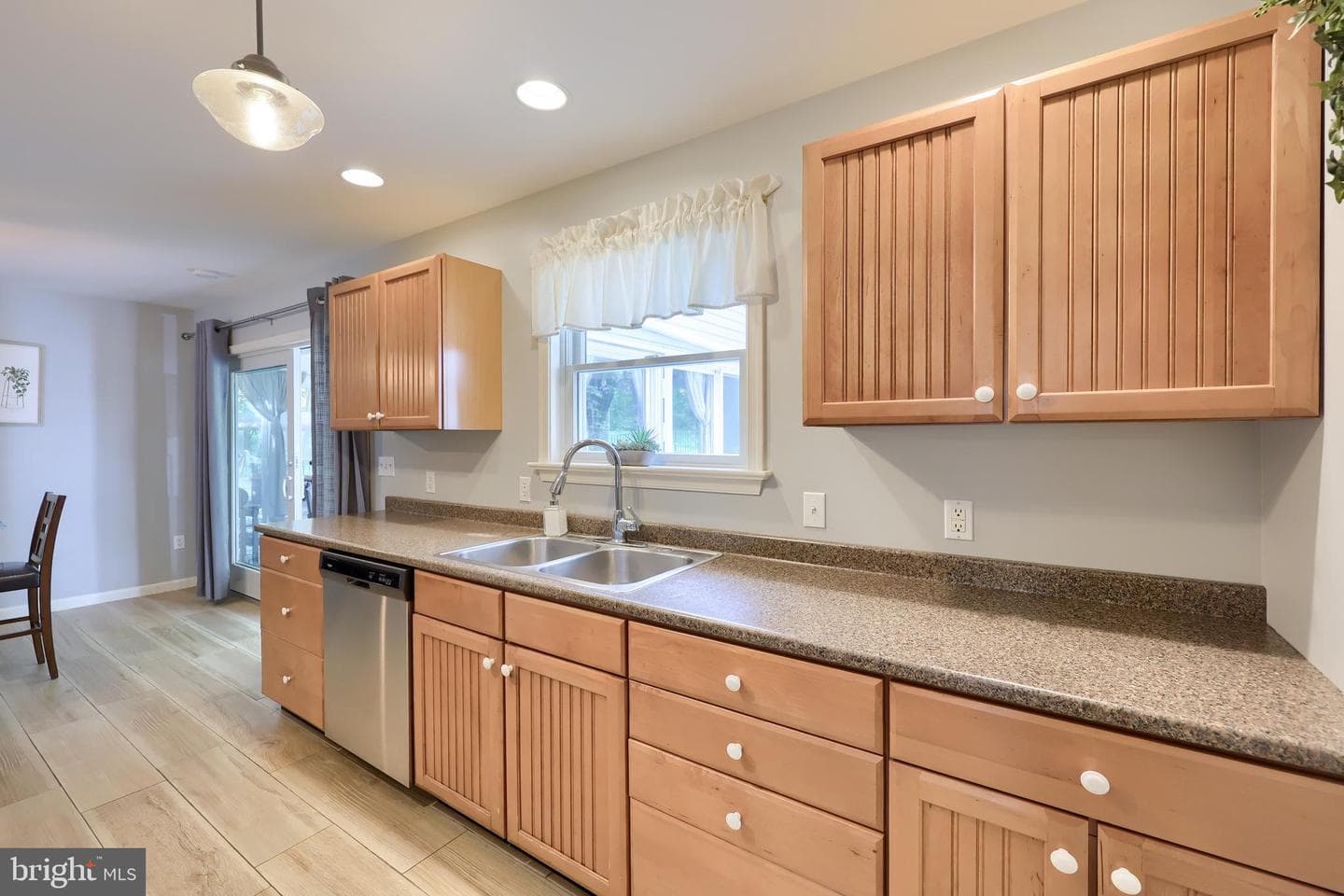 4748 Ridge Road photo 13