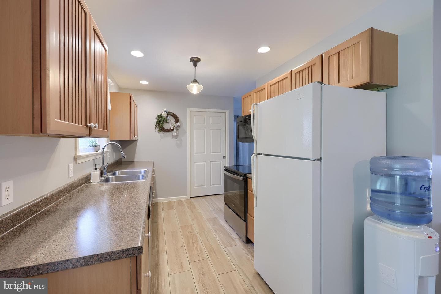 4748 Ridge Road photo 15