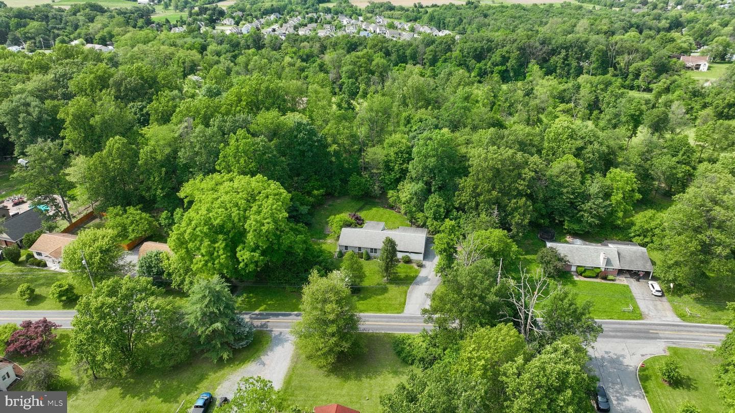 4748 Ridge Road photo 8