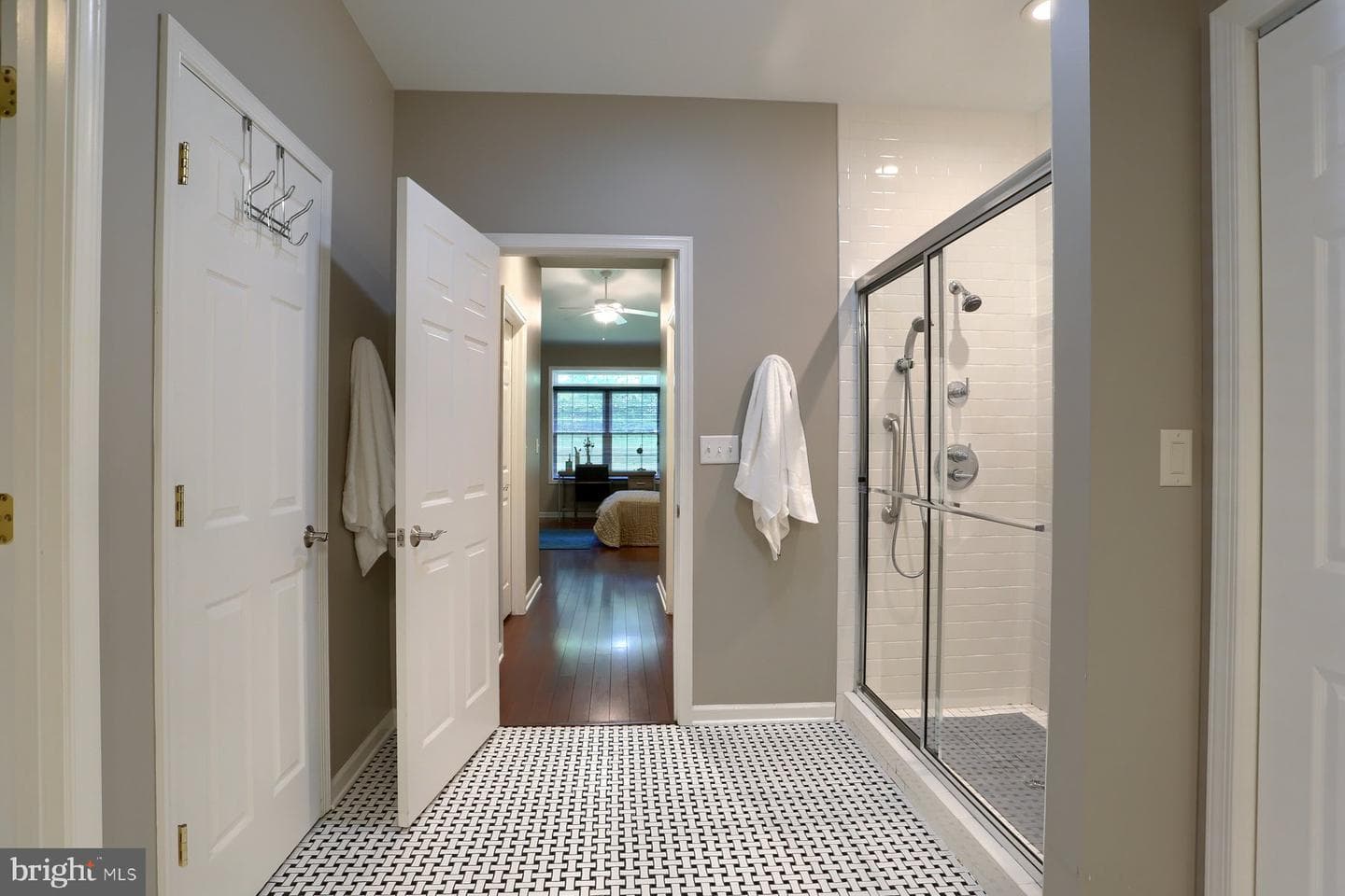 4503 Hillside Court photo 21