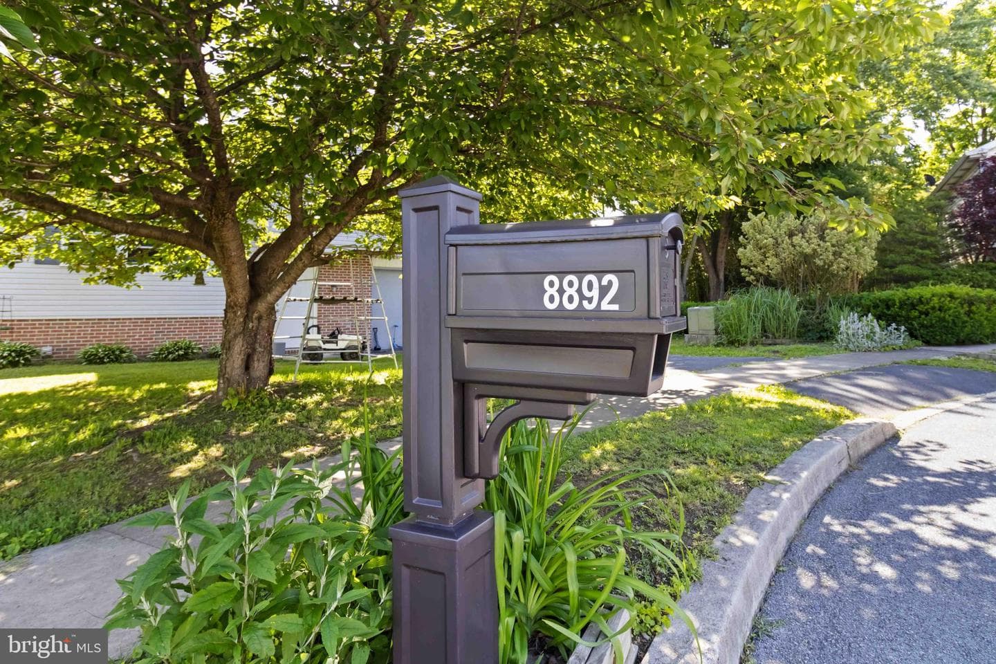 8892 McKinley Court photo 5