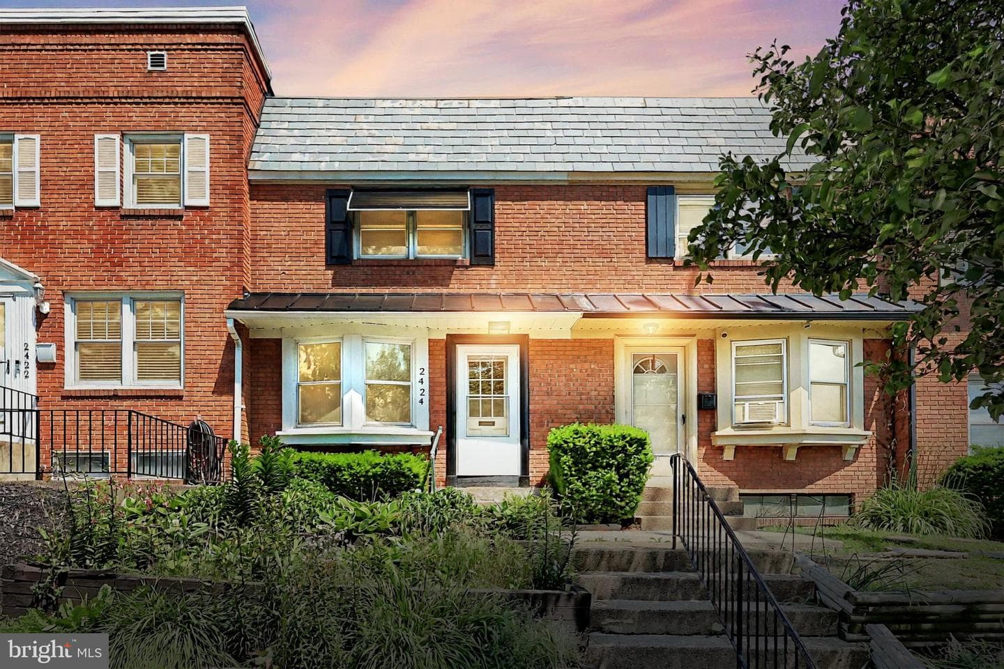 2424 Brookwood Street photo 1