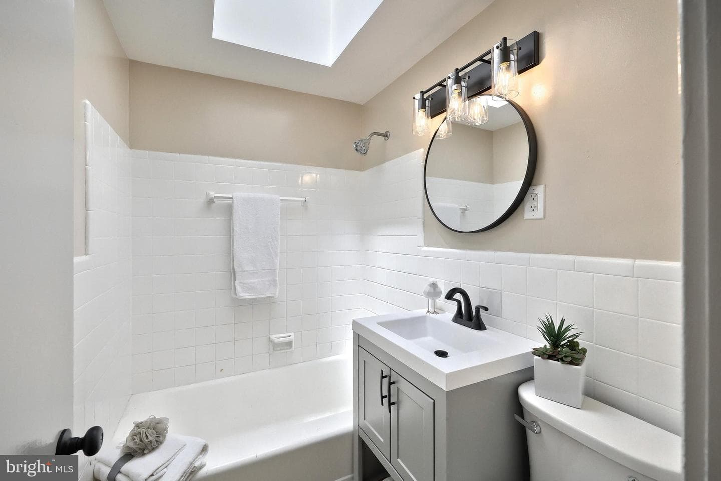 2424 Brookwood Street photo 21