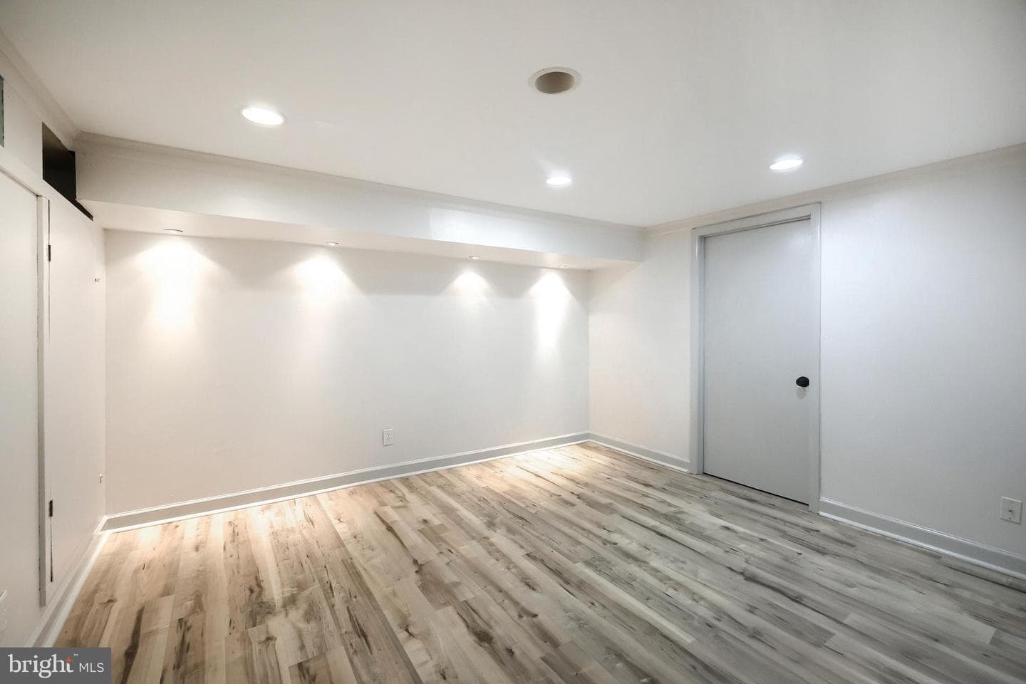 2424 Brookwood Street photo 23