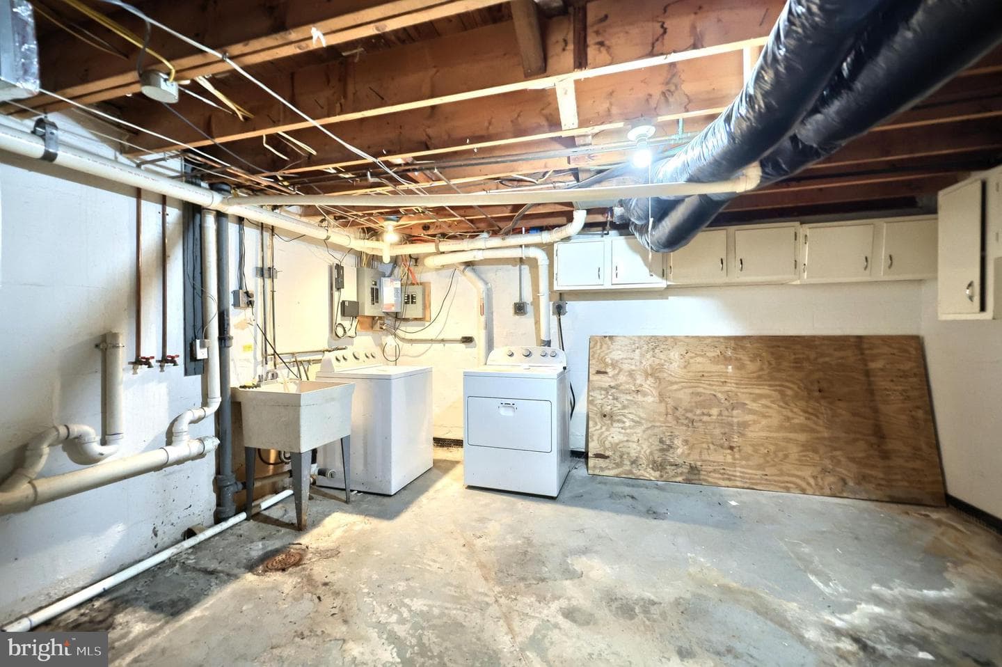 2424 Brookwood Street photo 25