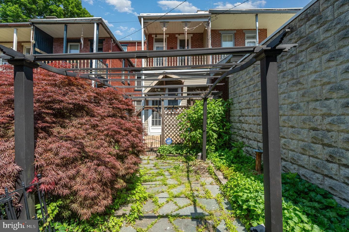 235 Hamilton Street photo 21