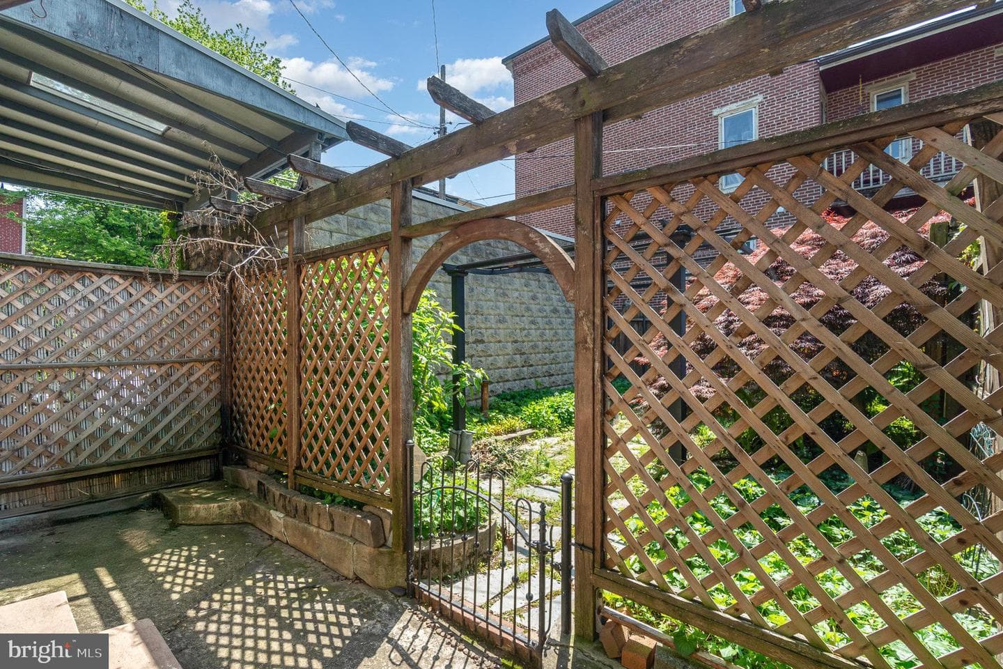 235 Hamilton Street photo 22