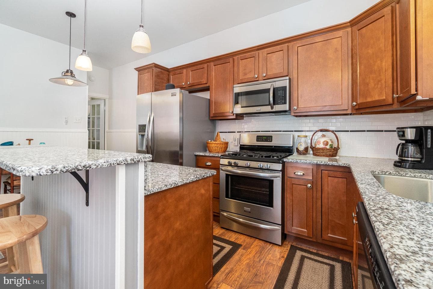 235 Hamilton Street photo 6