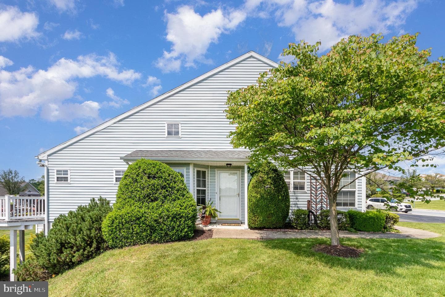 6676 Springford Terrace photo 3