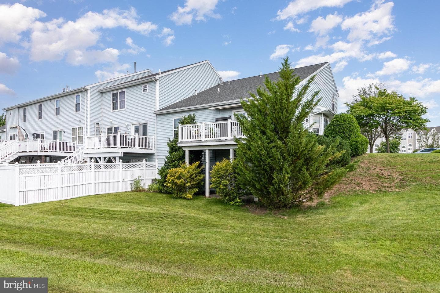 6676 Springford Terrace photo 34