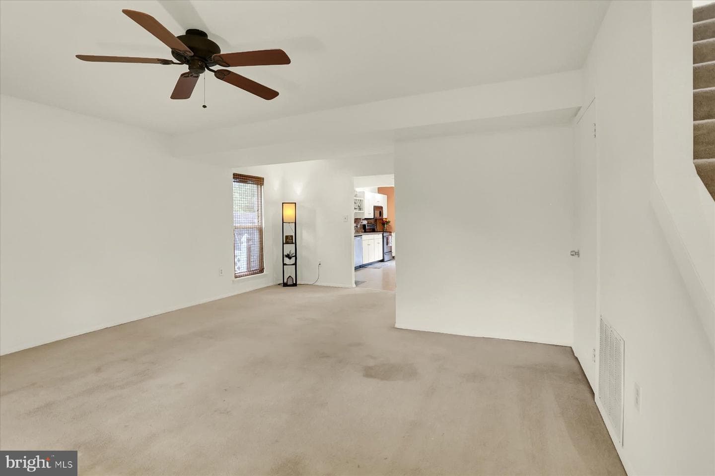 6483 Heatherfield Way photo 12