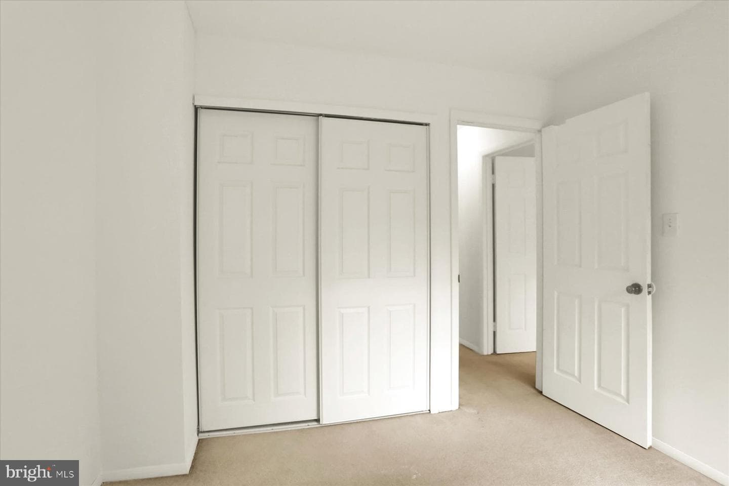 6483 Heatherfield Way photo 22