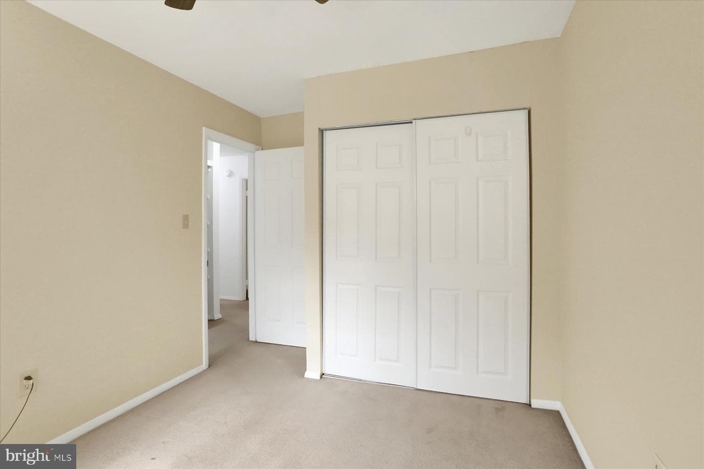 6483 Heatherfield Way photo 26