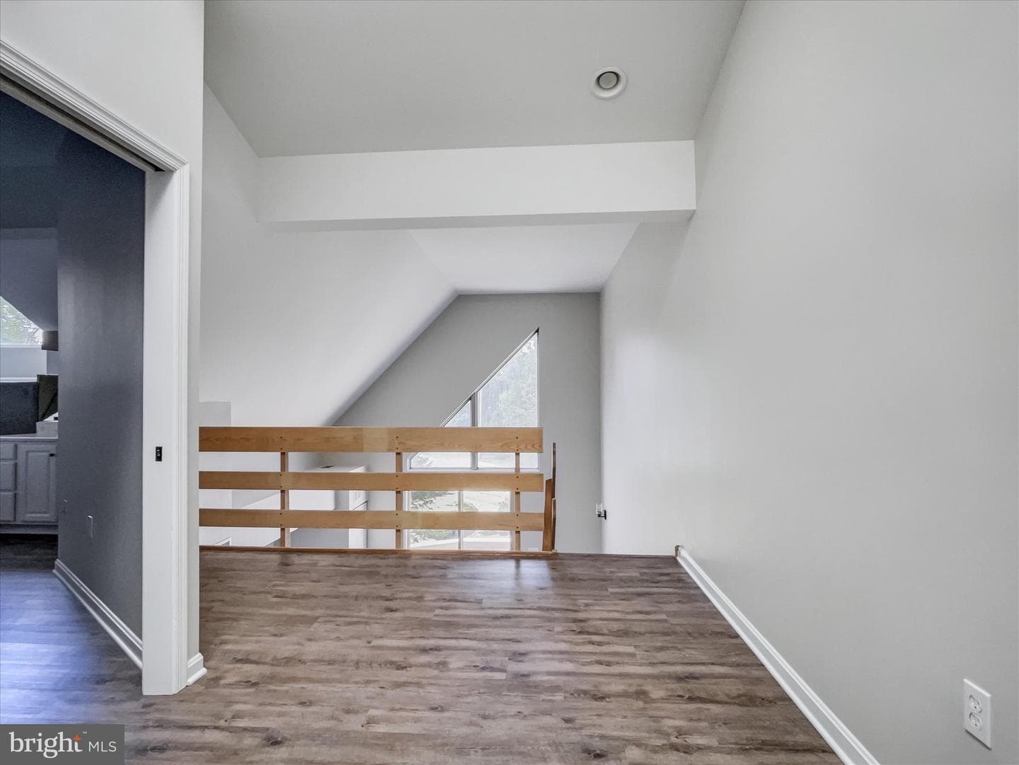 4507 N Progress Avenue photo 5