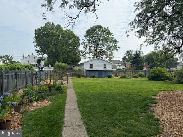 2329 Canby Street photo 4