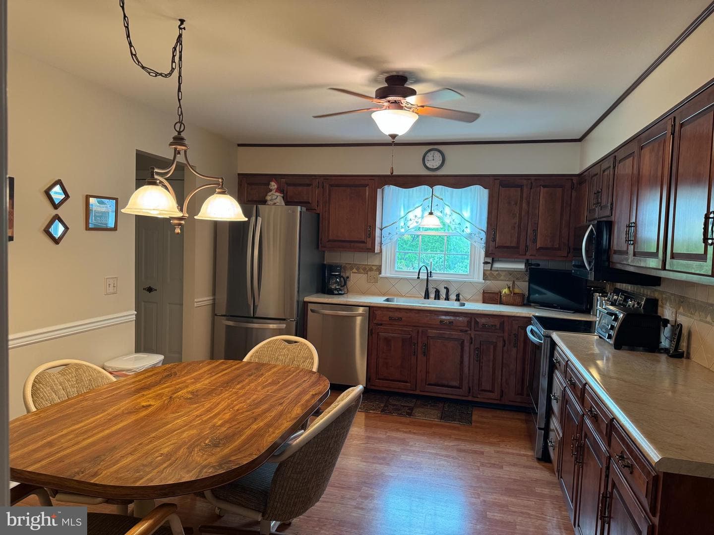 4102 Wimbledon Drive photo 12