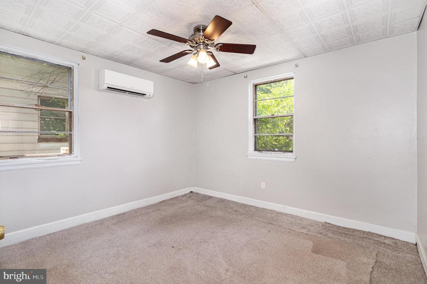 5212 Locust Lane photo 15