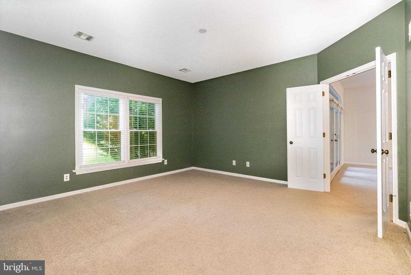 192 Crescent Drive photo 14