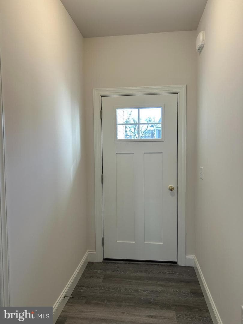 121 Magnolia Drive photo 3